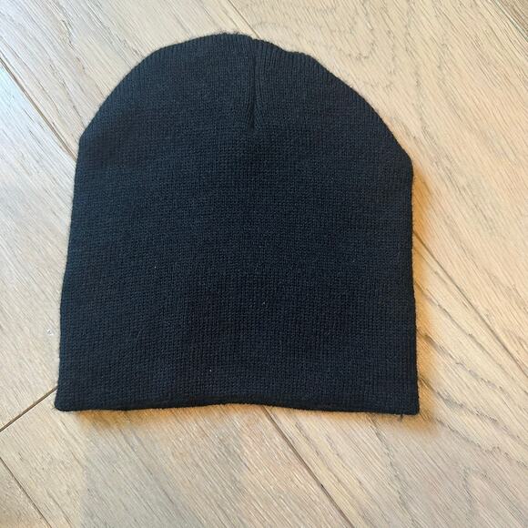 Mercedes Benz Beanie Cap Black Unisex - Picture 2 of 3